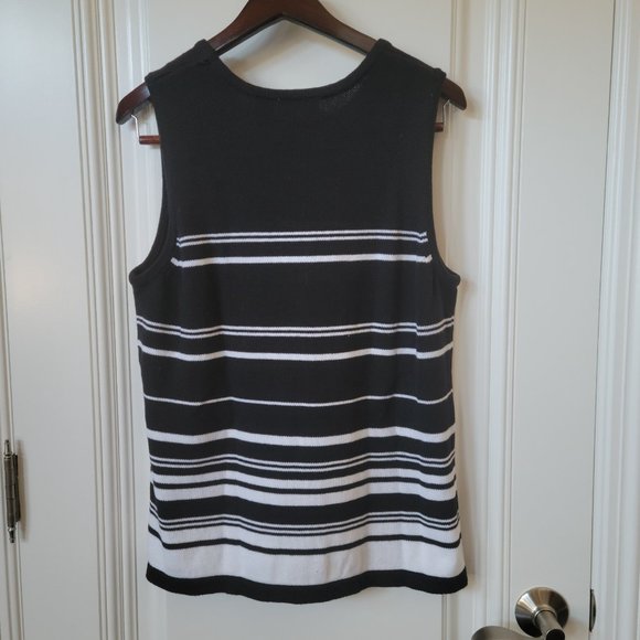 Croft & Barrow Sleeveless Knit top - Picture 2 of 5